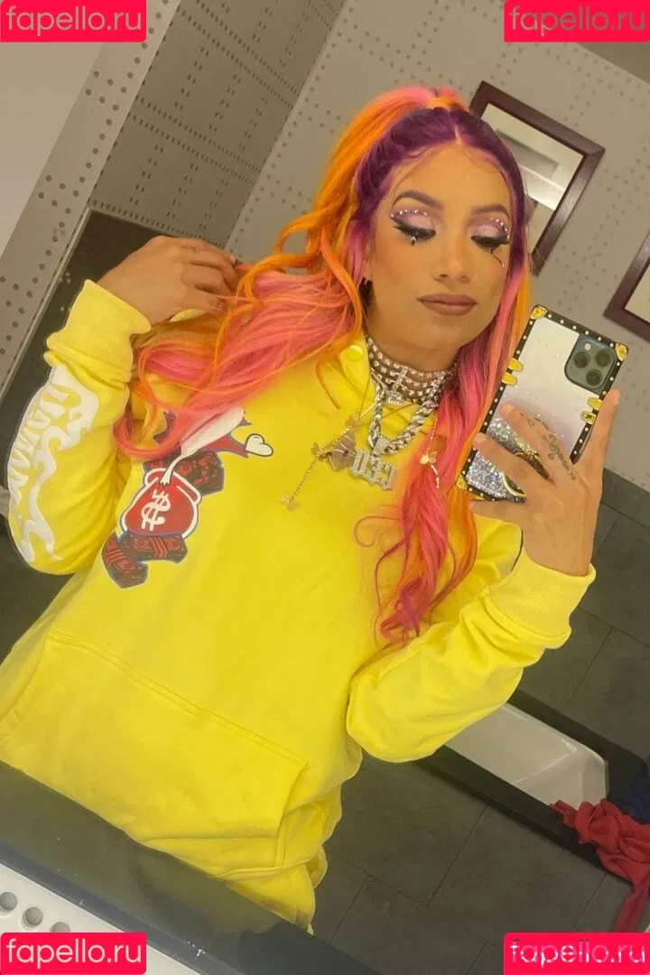 Sasha Banks Onlyfans Photo Gallery 