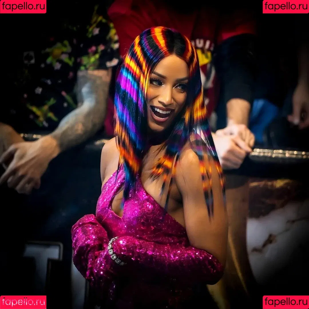 Sasha Banks Onlyfans Photo Gallery 
