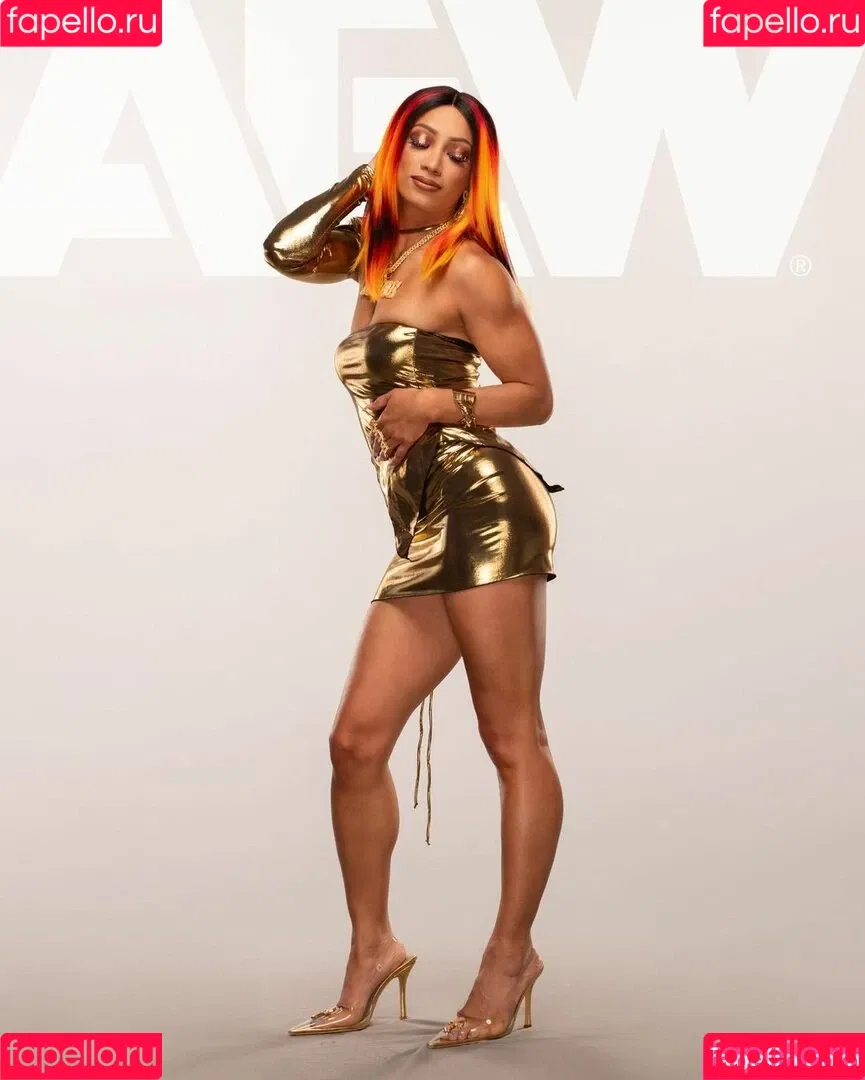 Sasha Banks Onlyfans Photo Gallery 