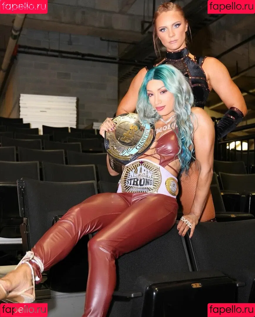Sasha Banks Onlyfans Photo Gallery 
