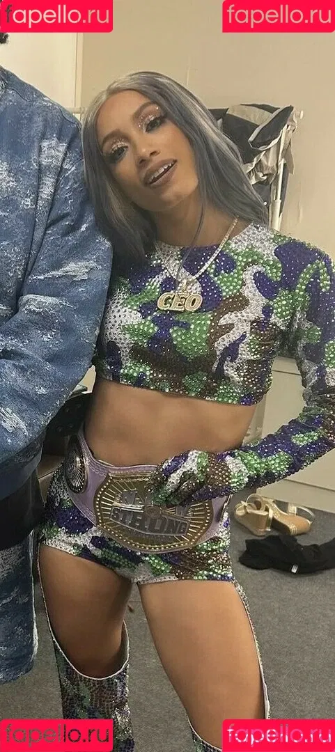 Sasha Banks Onlyfans Photo Gallery 