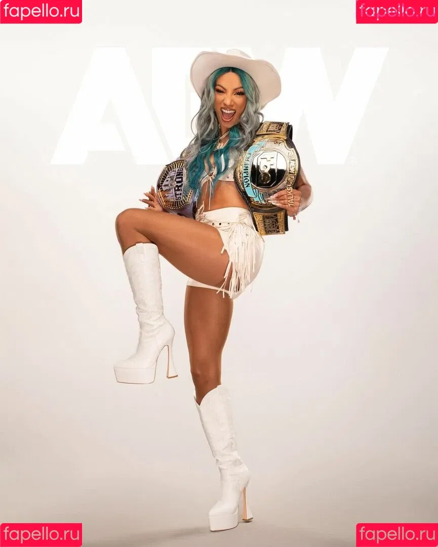 Sasha Banks Onlyfans Photo Gallery 