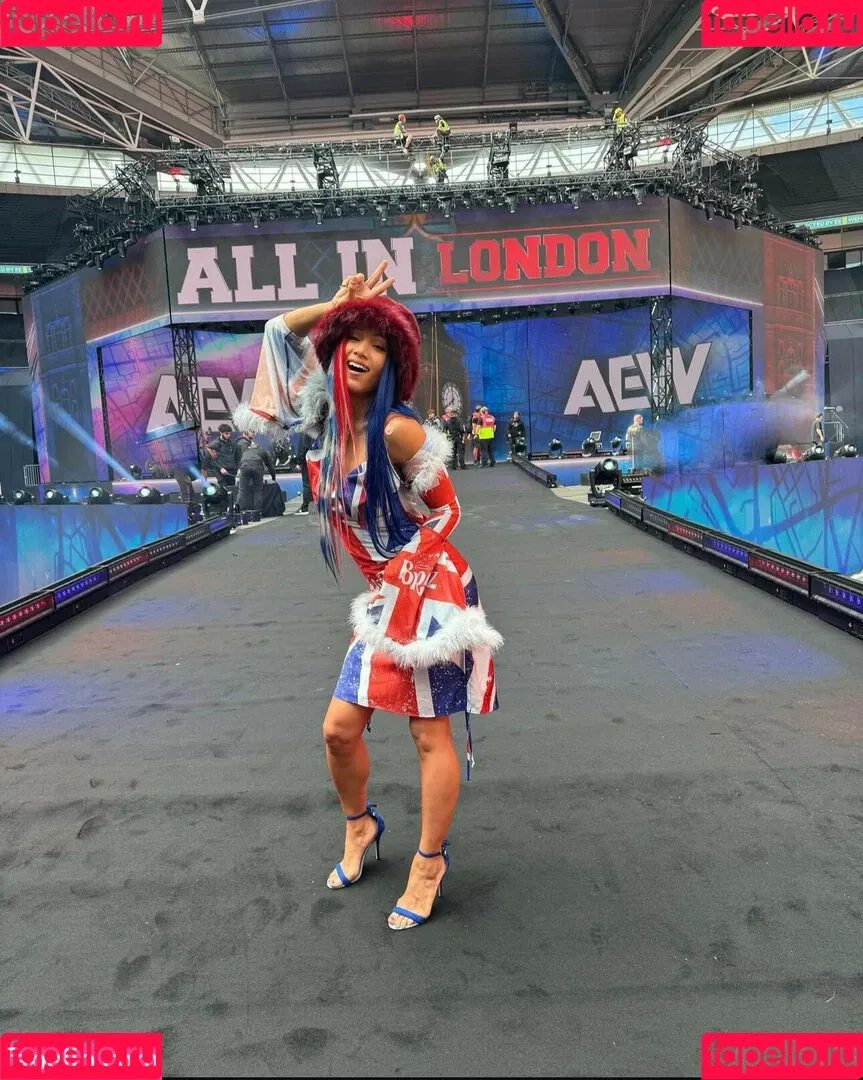 Sasha Banks Onlyfans Photo Gallery 