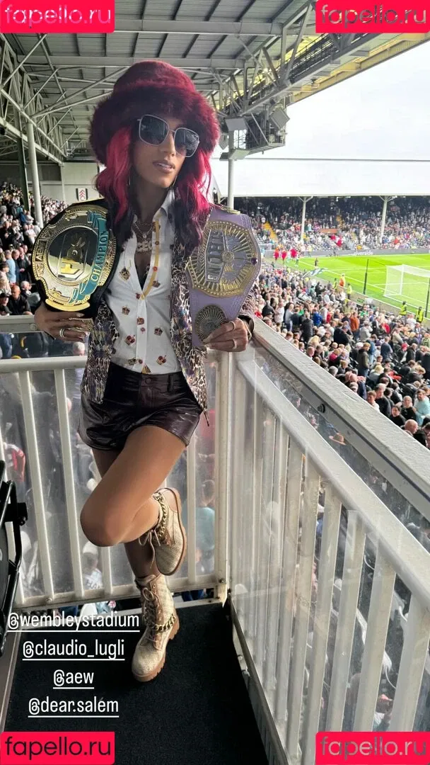Sasha Banks Onlyfans Photo Gallery 
