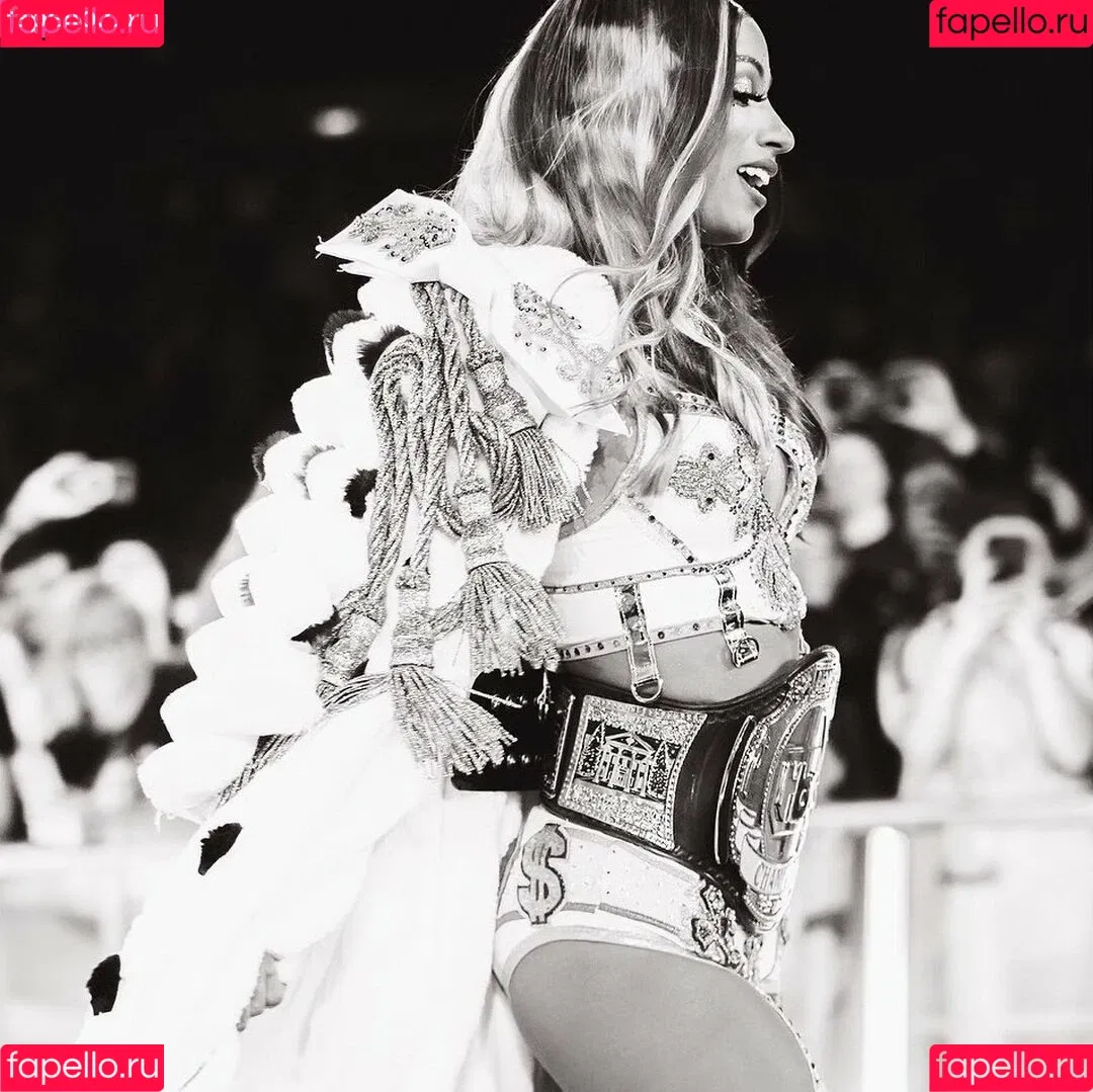 Sasha Banks Onlyfans Photo Gallery 