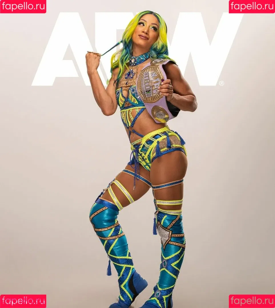 Sasha Banks Onlyfans Photo Gallery 