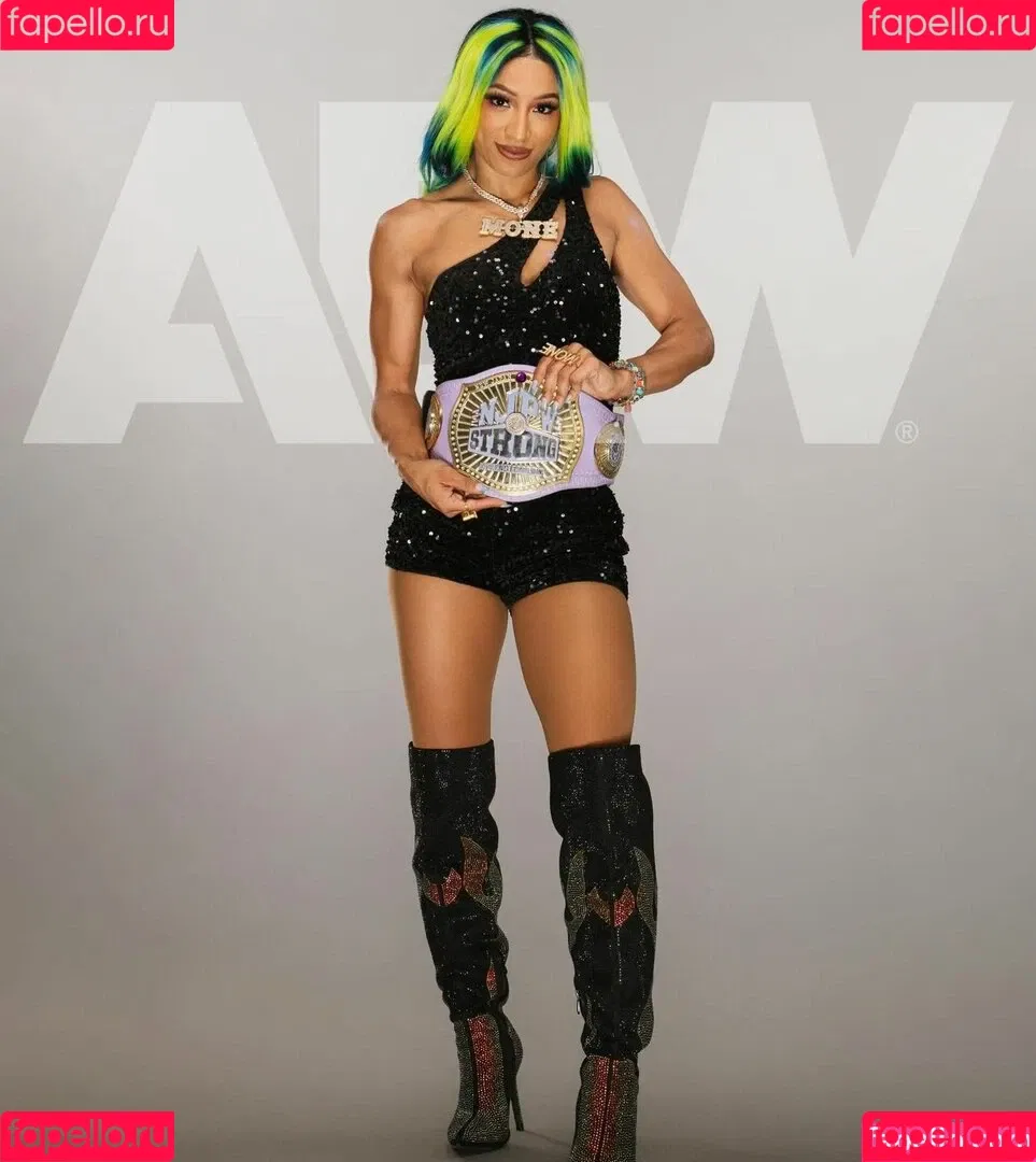 Sasha Banks Onlyfans Photo Gallery 