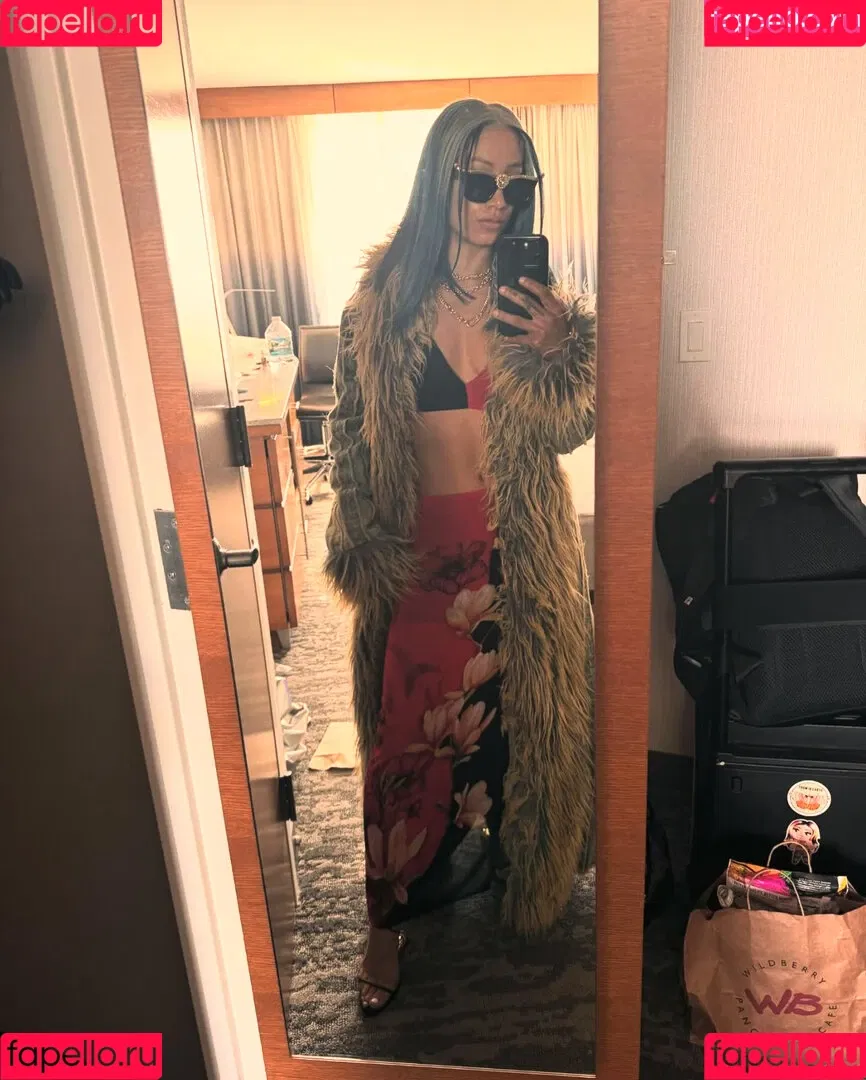 Sasha Banks Onlyfans Photo Gallery 