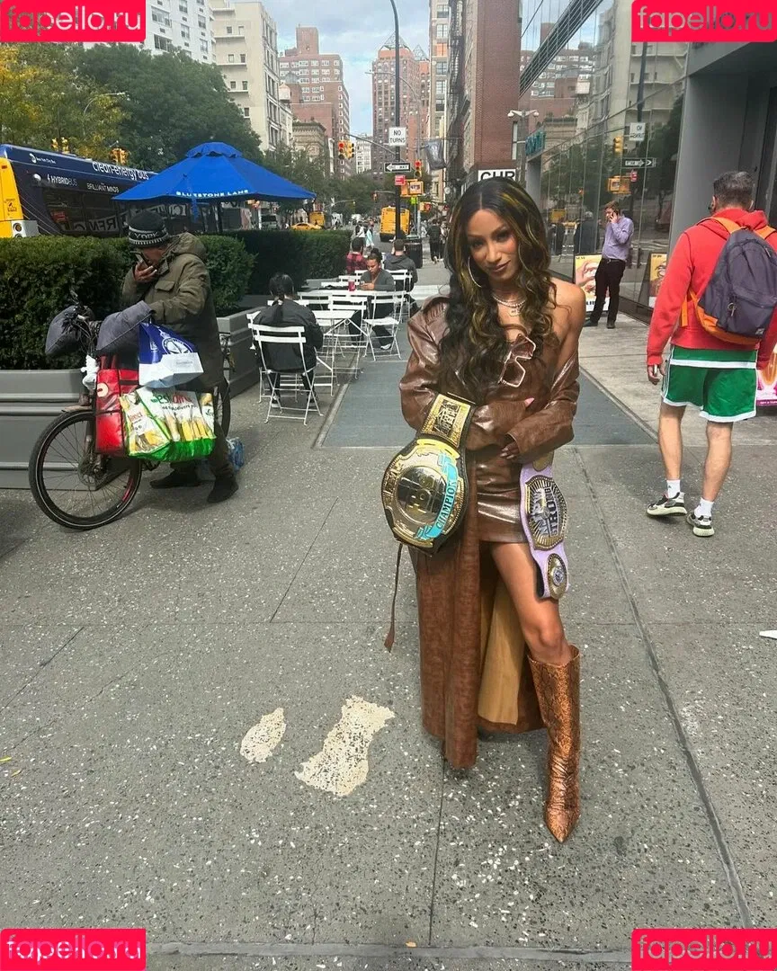 Sasha Banks Onlyfans Photo Gallery 