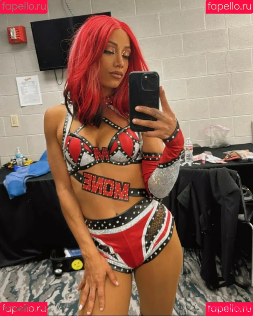 Sasha Banks Onlyfans Photo Gallery 