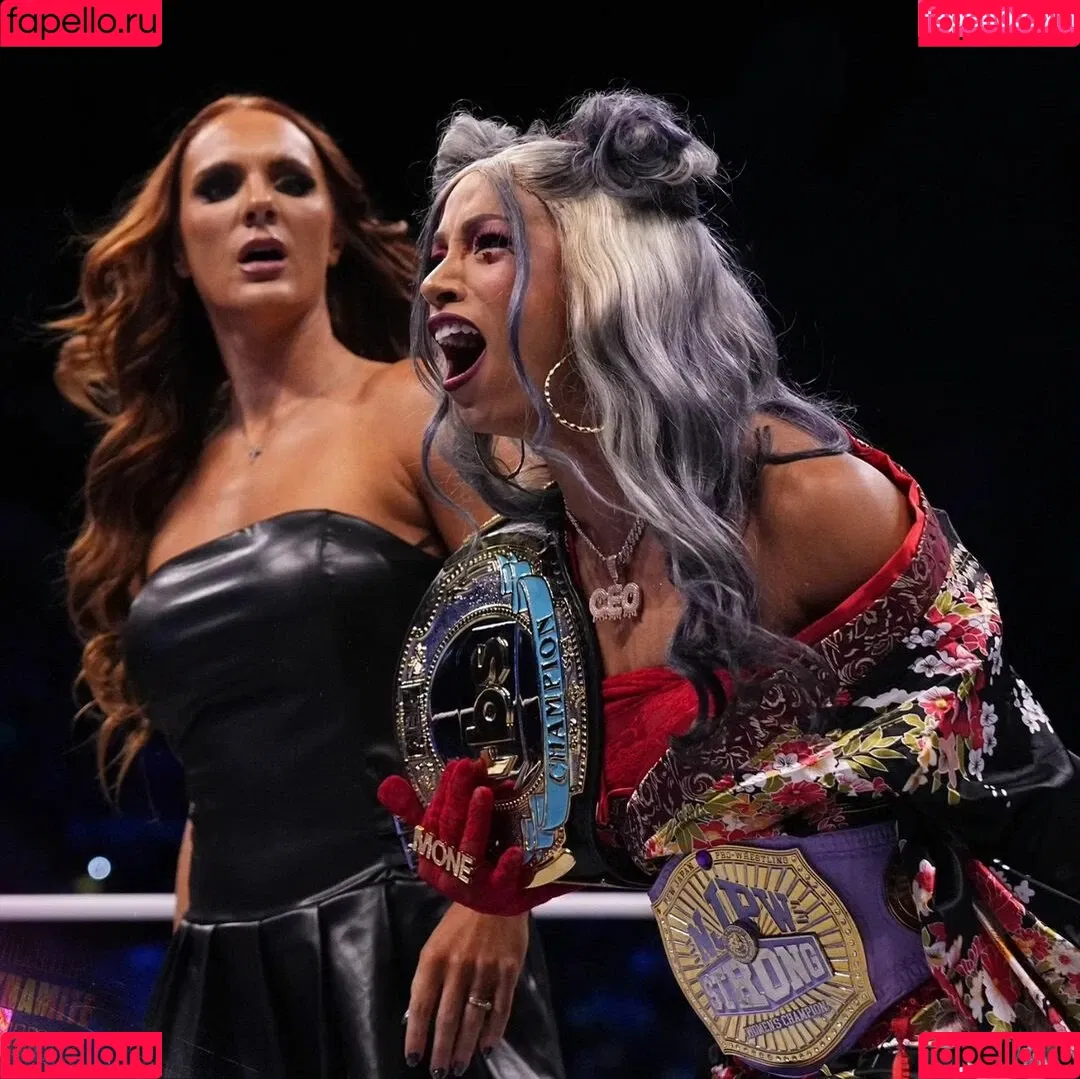 Sasha Banks Onlyfans Photo Gallery 