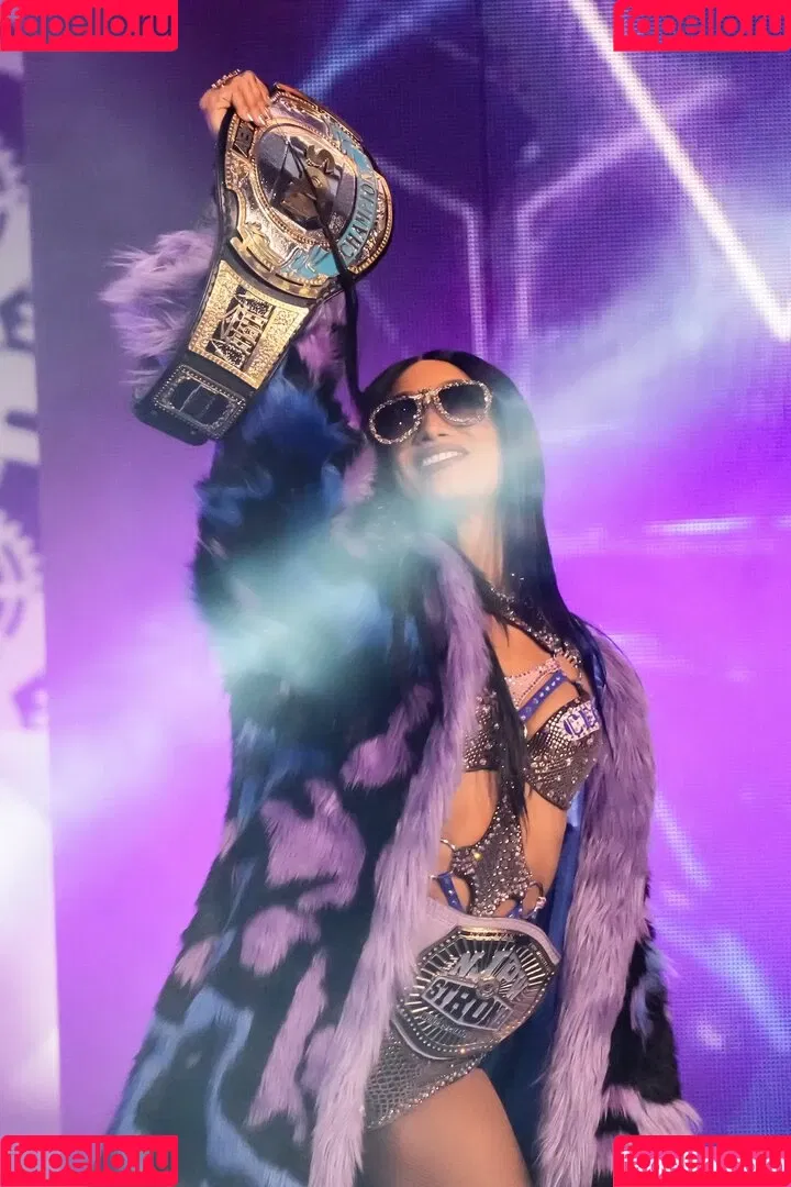 Sasha Banks Onlyfans Photo Gallery 