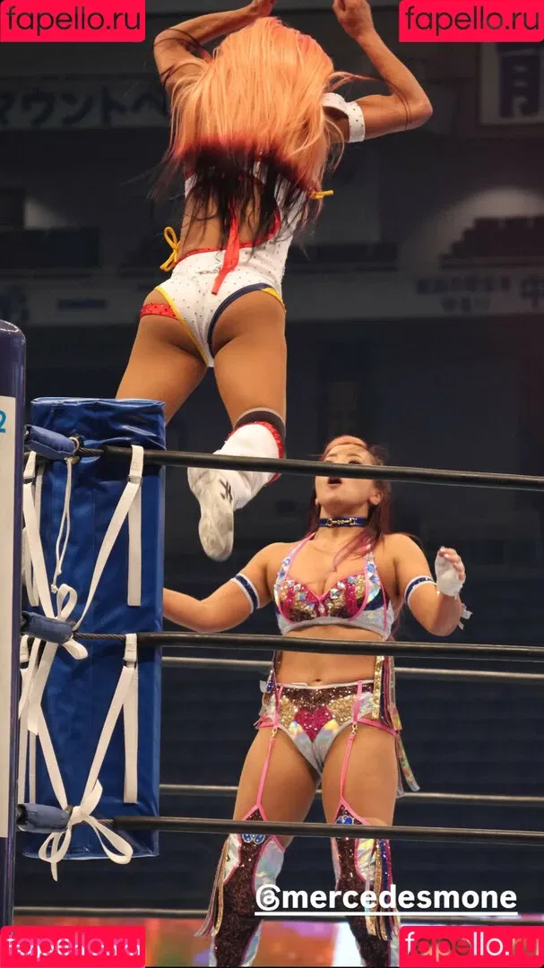 Sasha Banks Onlyfans Photo Gallery 