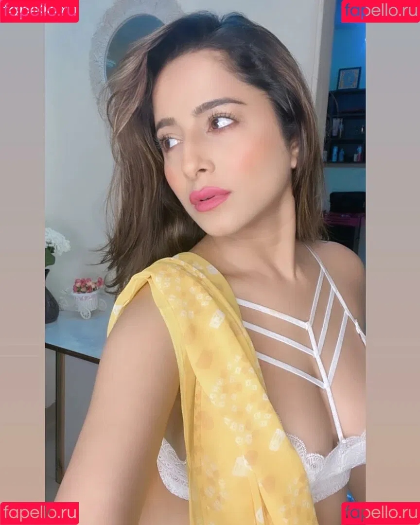 Kate Sharma Onlyfans Photo Gallery 