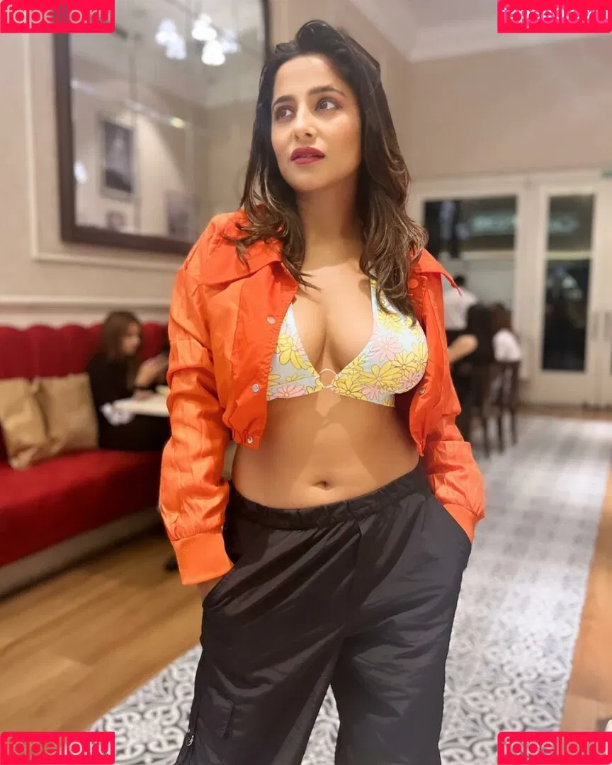 Kate Sharma Onlyfans Photo Gallery 