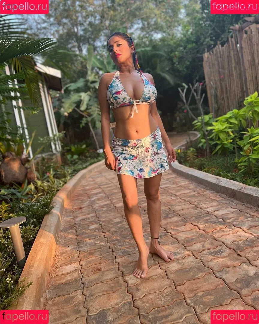 Kate Sharma Onlyfans Photo Gallery 