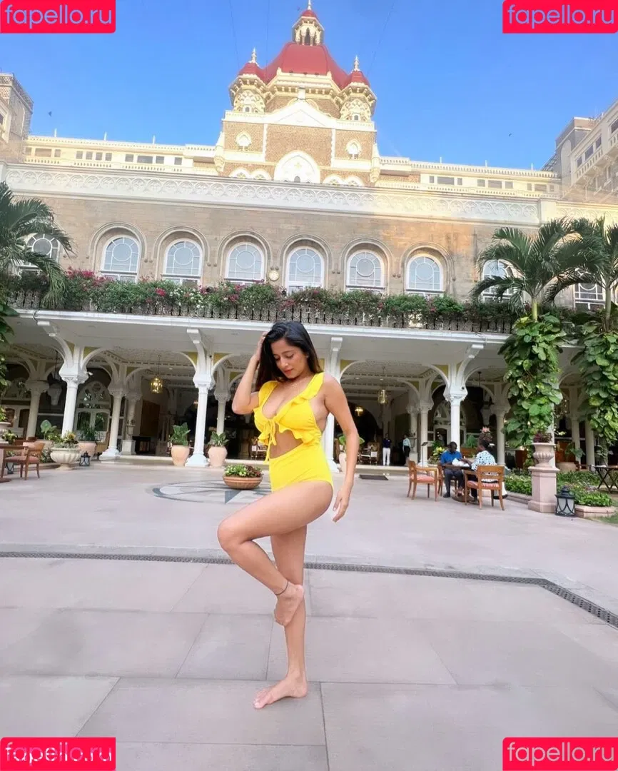 Kate Sharma Onlyfans Photo Gallery 