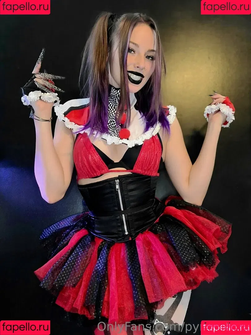 Pyro Kitten Onlyfans Photo Gallery 