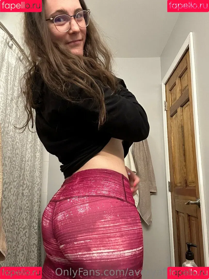 averyafterhours Onlyfans Photo Gallery 
