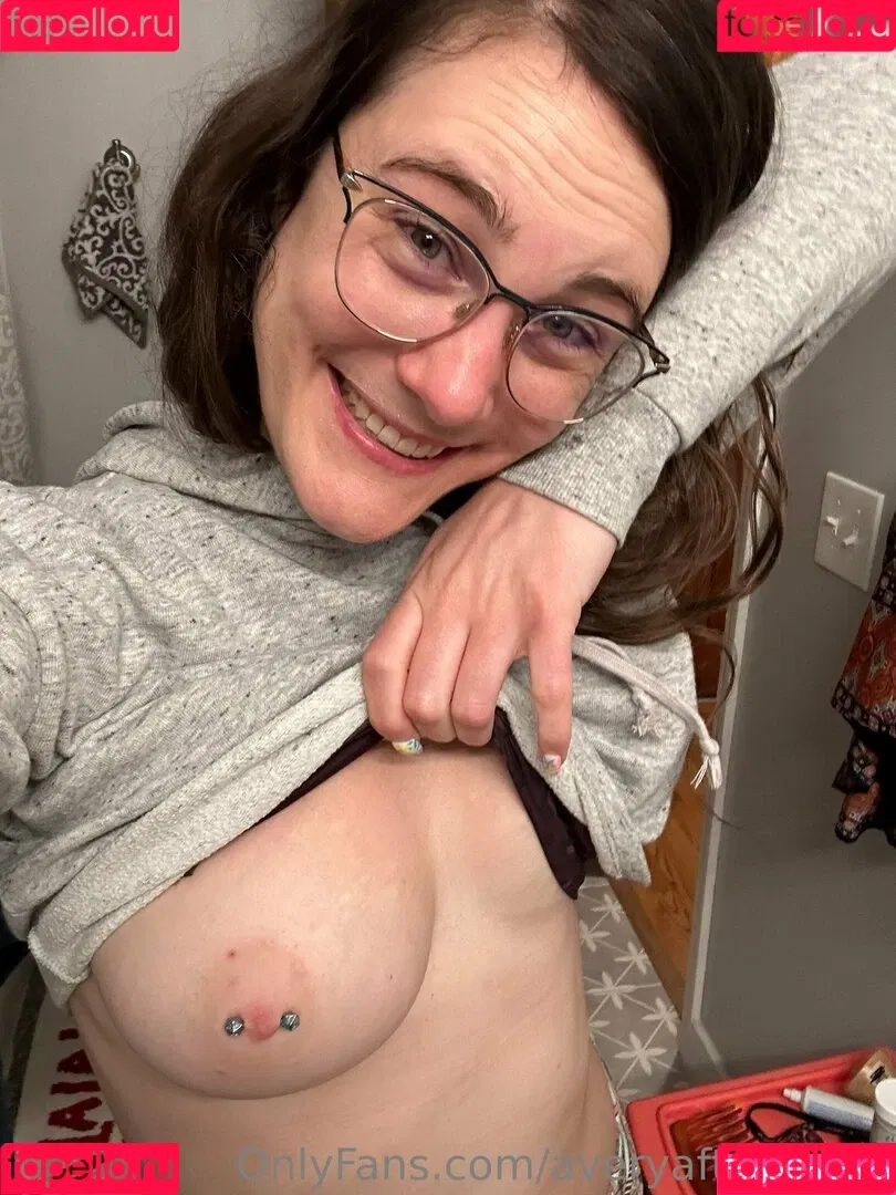 averyafterhours Onlyfans Photo Gallery 