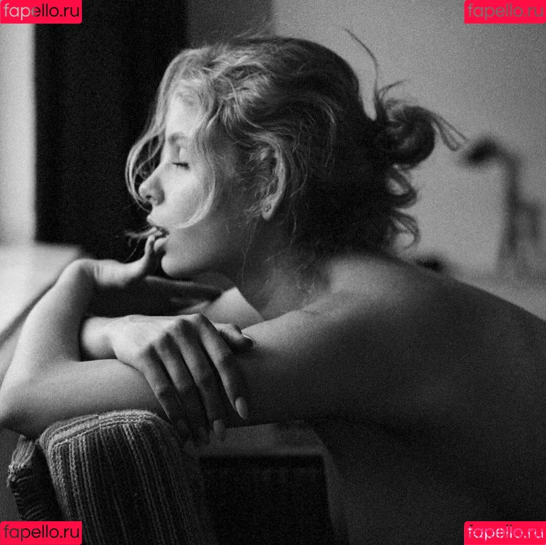 lyubovvomne Onlyfans Photo Gallery 