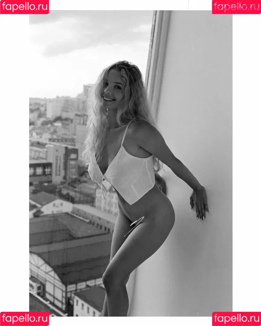 lyubovvomne Onlyfans Photo Gallery 