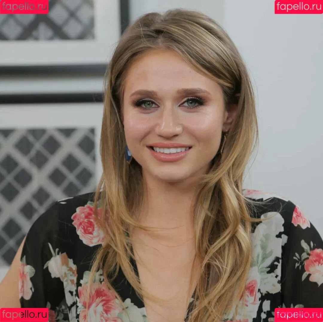 Rita Volk Onlyfans Photo Gallery 
