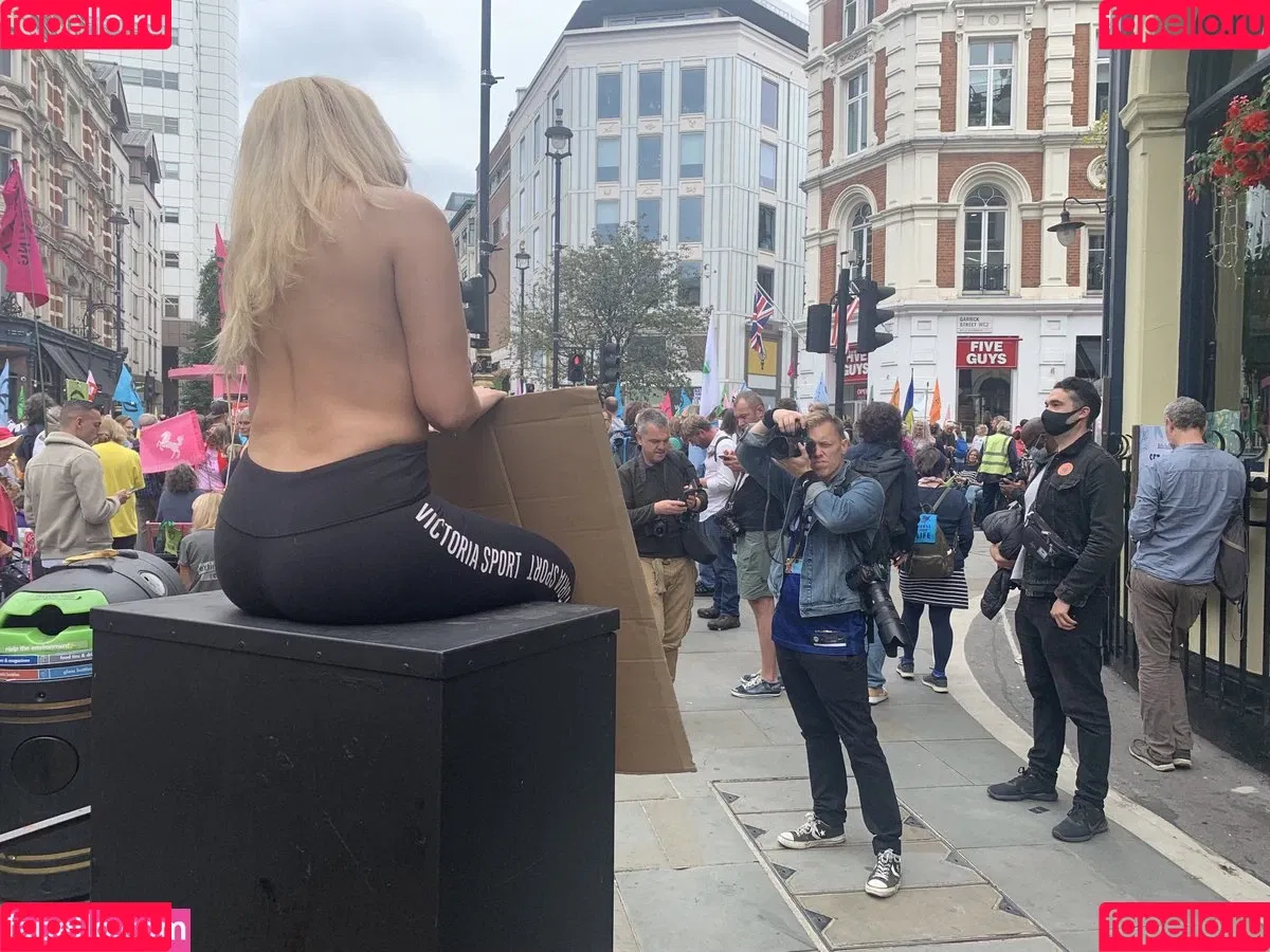 Laura Amherst Onlyfans Photo Gallery 