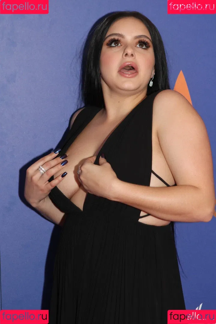 Ariel Winter Onlyfans Photo Gallery 