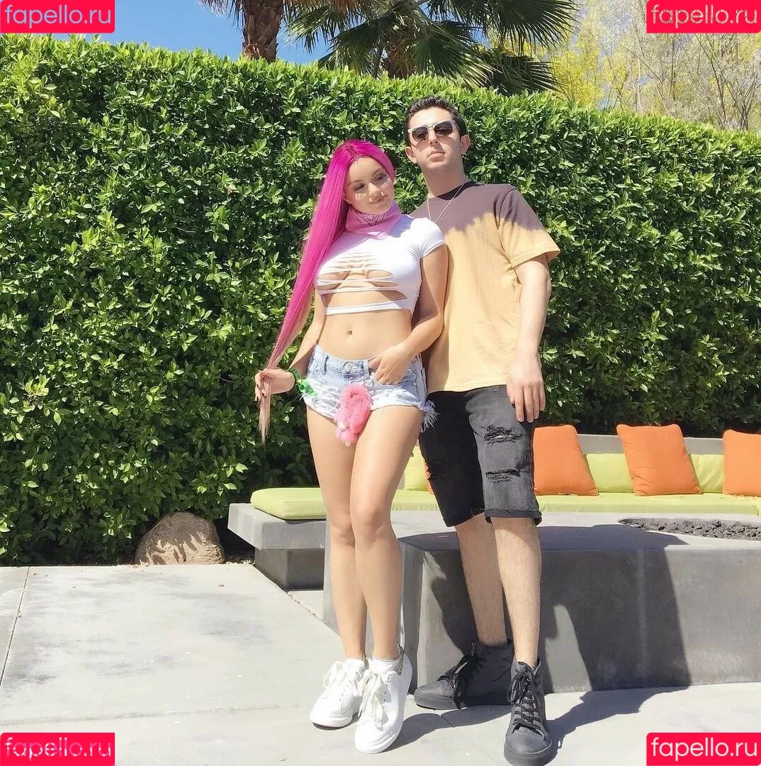Ariel Winter Onlyfans Photo Gallery 