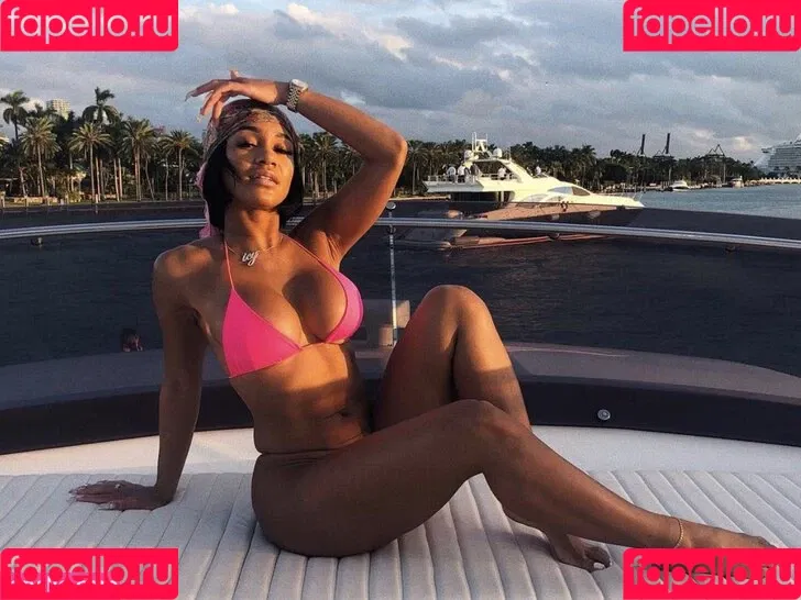 Saweetie Onlyfans Photo Gallery 