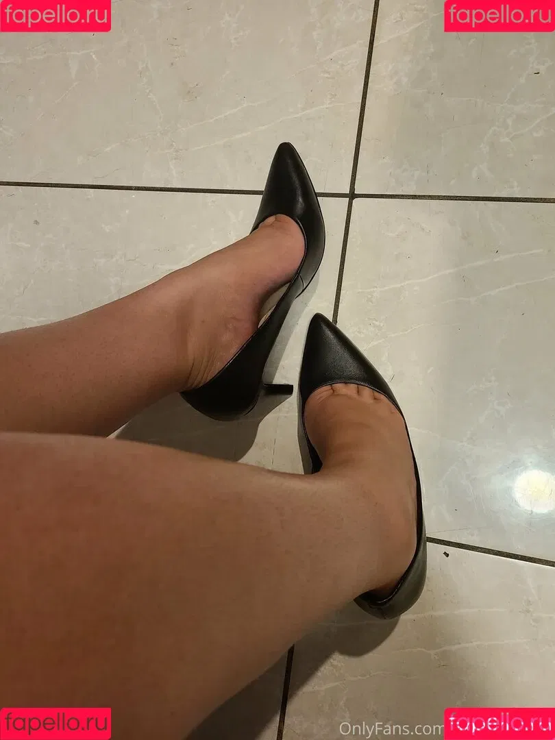 feetstacystay Onlyfans Photo Gallery 