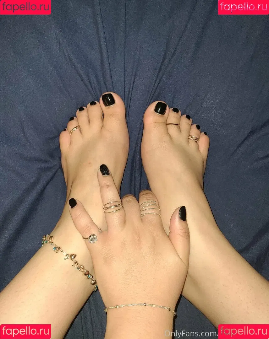 feetstacystay Onlyfans Photo Gallery 