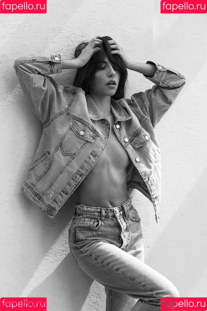 Rebecca Bagnol Onlyfans Photo Gallery 