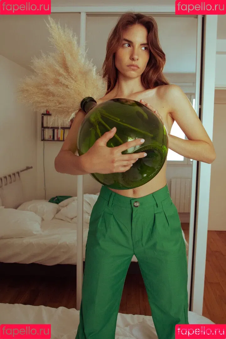 Rebecca Bagnol Onlyfans Photo Gallery 