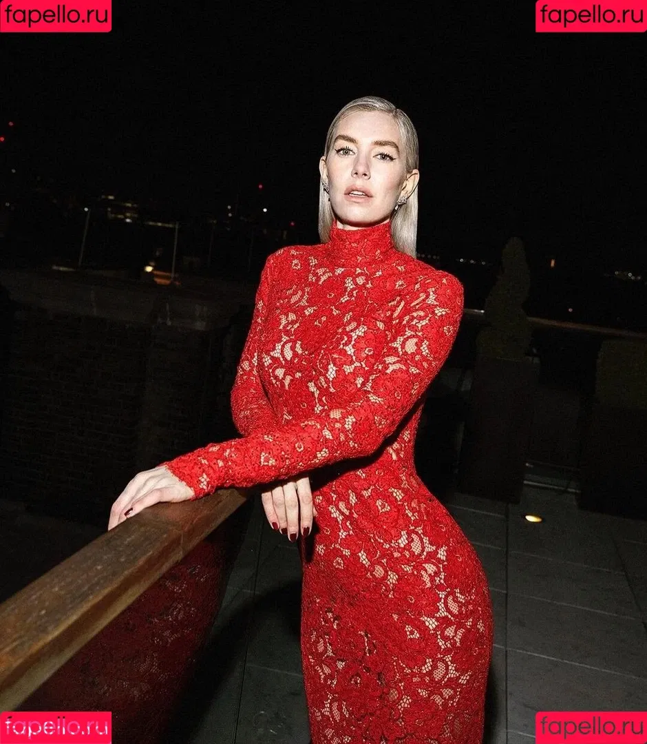 Vanessa Kirby Onlyfans Photo Gallery 