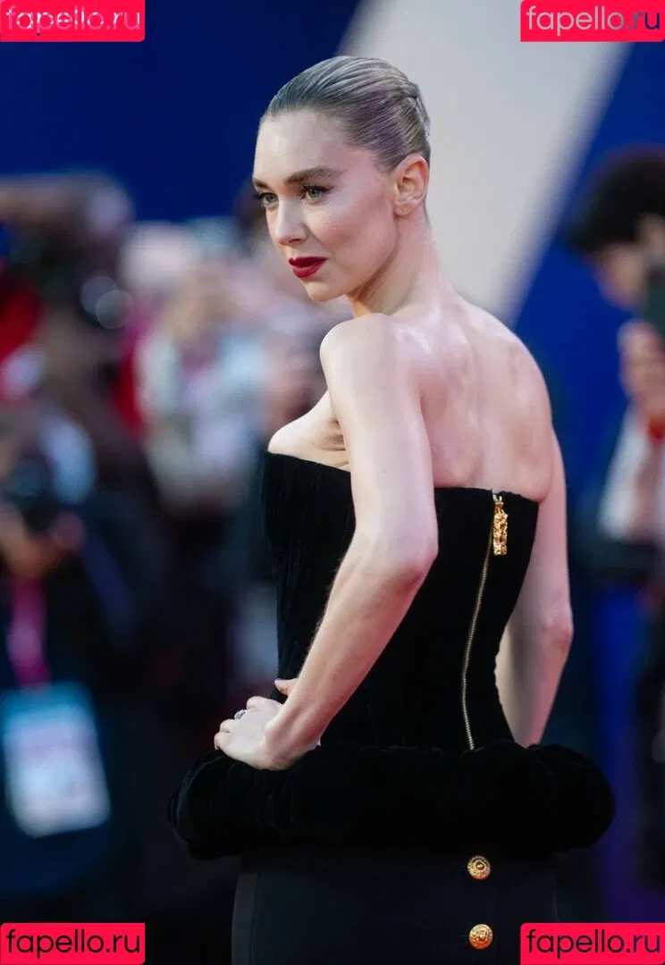Vanessa Kirby Onlyfans Photo Gallery 