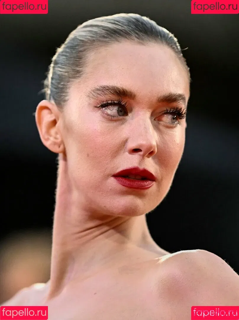 Vanessa Kirby Onlyfans Photo Gallery 