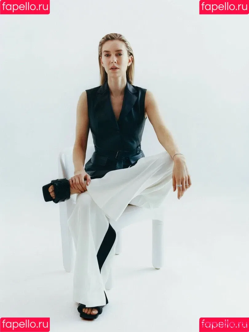 Vanessa Kirby Onlyfans Photo Gallery 