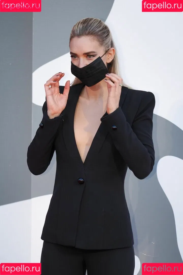 Vanessa Kirby Onlyfans Photo Gallery 