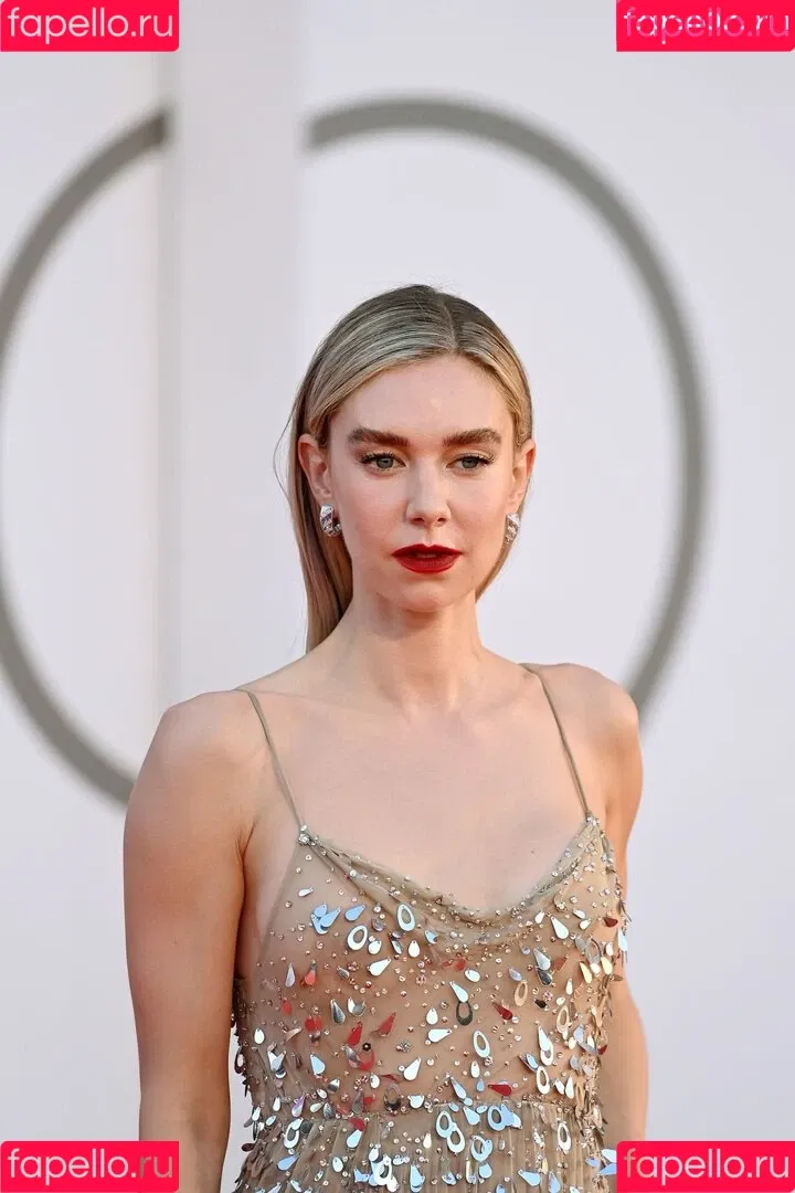 Vanessa Kirby Onlyfans Photo Gallery 