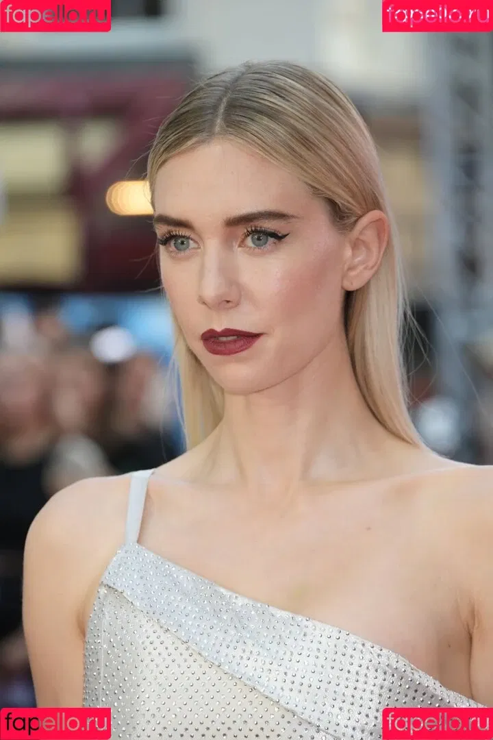 Vanessa Kirby Onlyfans Photo Gallery 