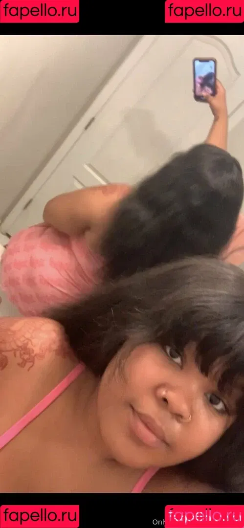 bimbosim22 Onlyfans Photo Gallery 