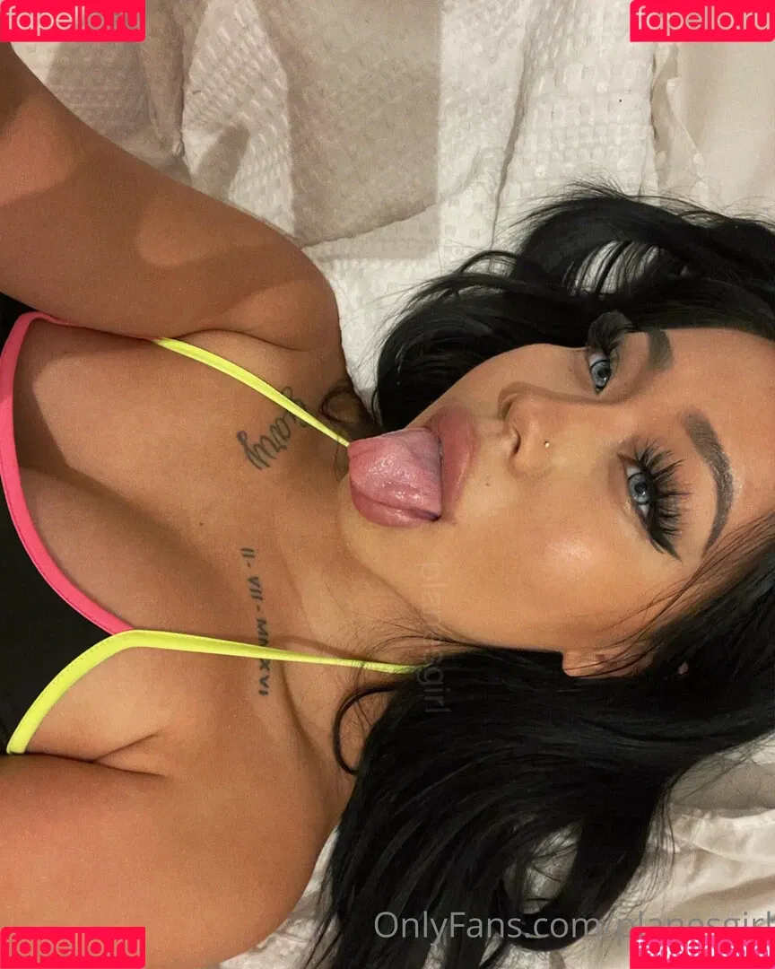 planesgirl Onlyfans Photo Gallery 