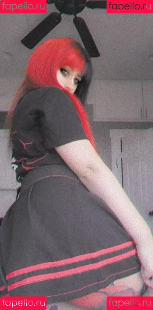 poppycarmine Onlyfans Photo Gallery 