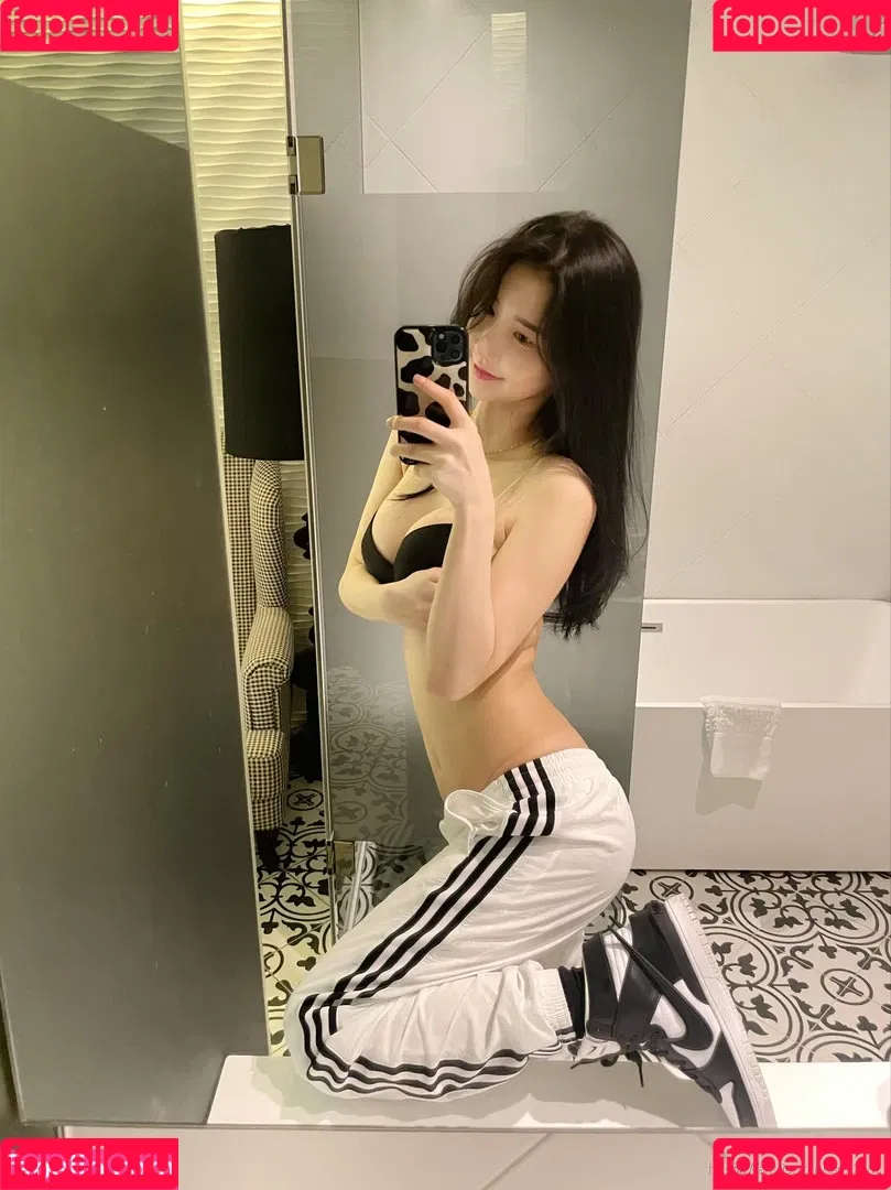 2km_2km Onlyfans Photo Gallery 