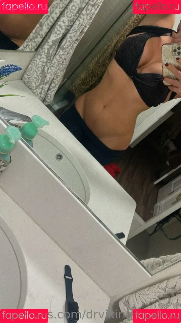 Dr Colette Larsen Onlyfans Photo Gallery 