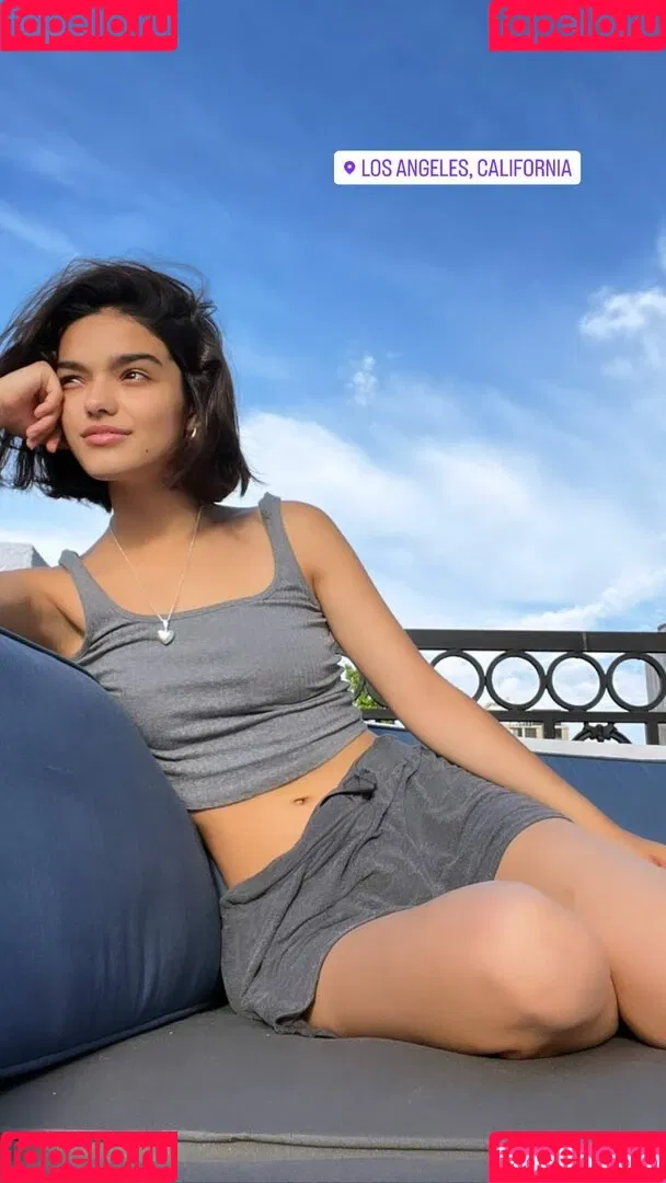 Rachel Zegler Onlyfans Photo Gallery 