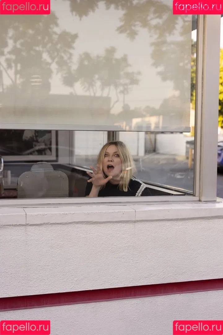 Kirsten Dunst Onlyfans Photo Gallery 