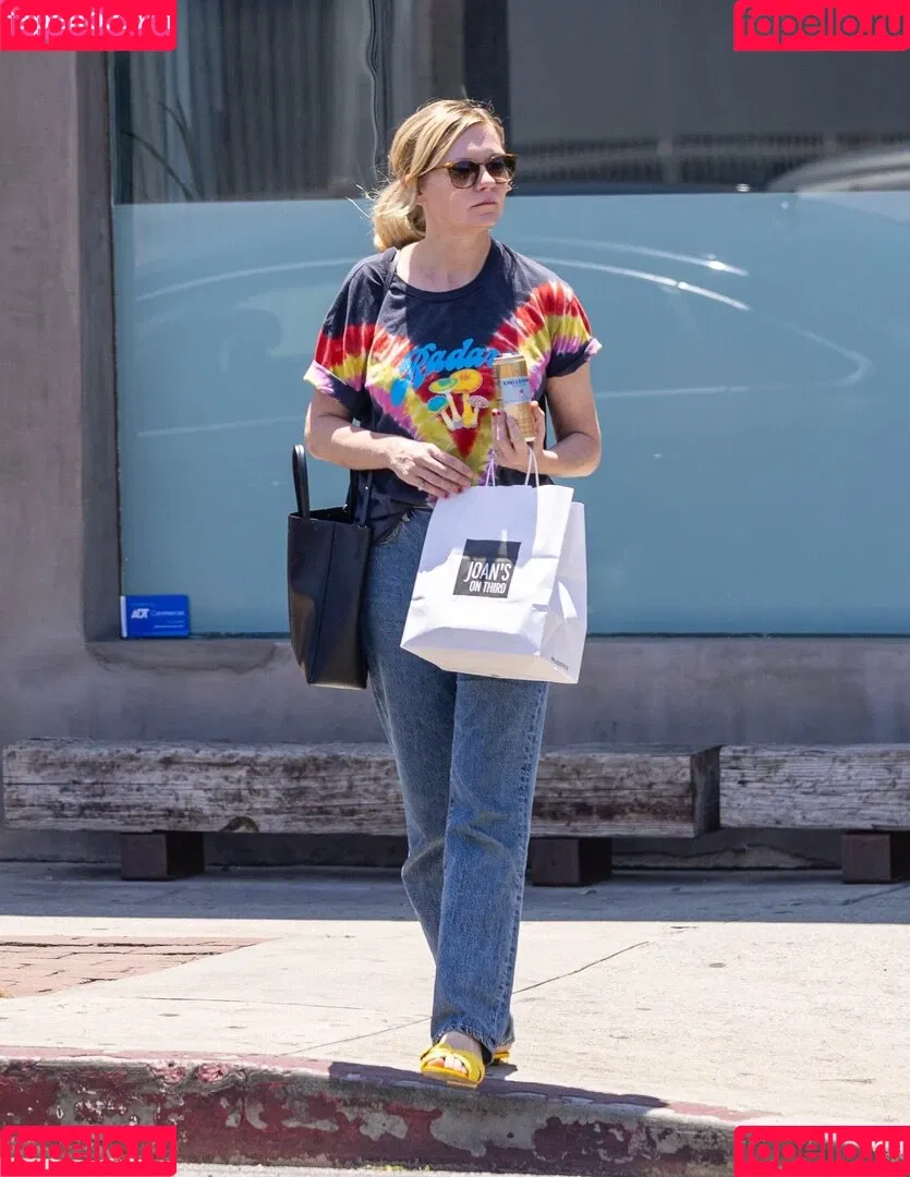 Kirsten Dunst Onlyfans Photo Gallery 